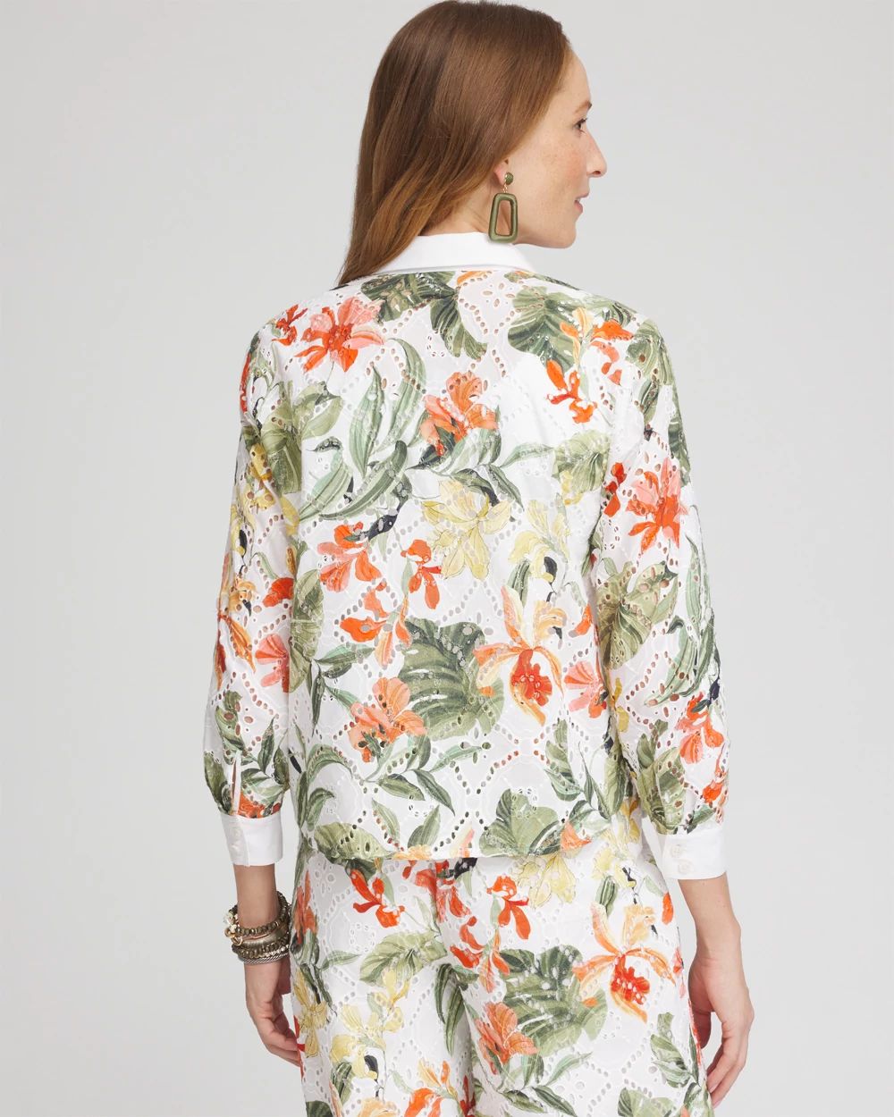 [LOEUVRE] Basic Eyelet Floral T-shirt ★大人気★ Basic Eyelet Floral T-shirt SW5ME246-LC - LOEUVRE